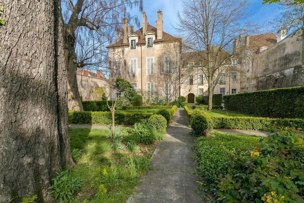 Le Notre Dame Apartment Dijon Exterior photo